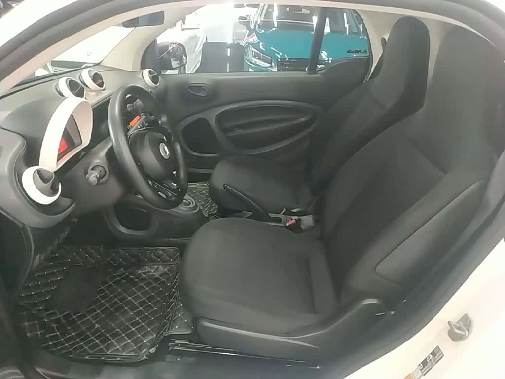Smart Fortwo, 2018 15