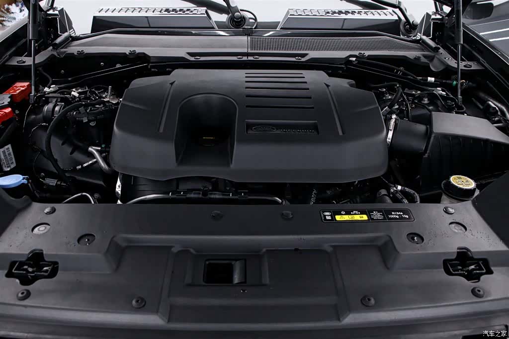 Land Rover Defender, 2024 17