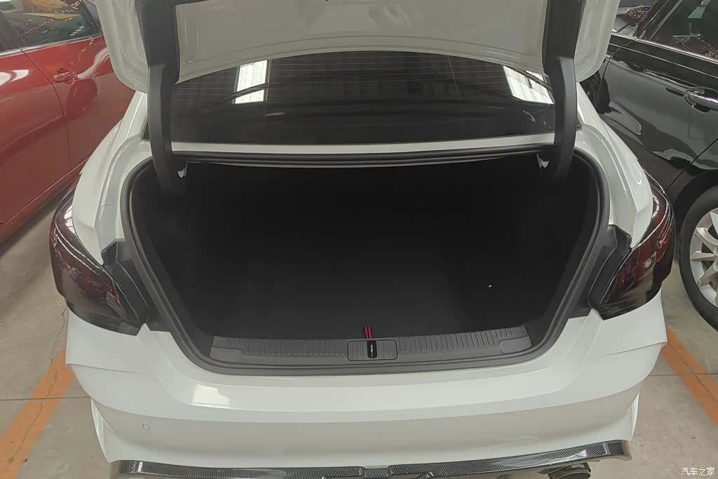 MG MG5, 2023 4