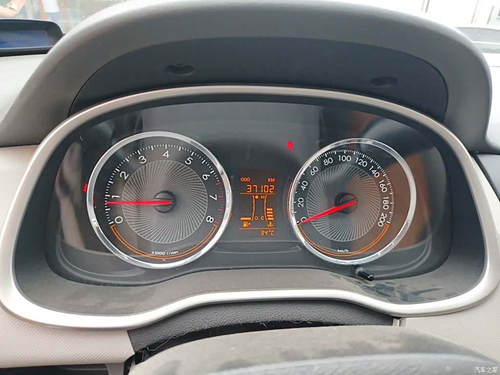 Chevrolet 3, 2018 все фото