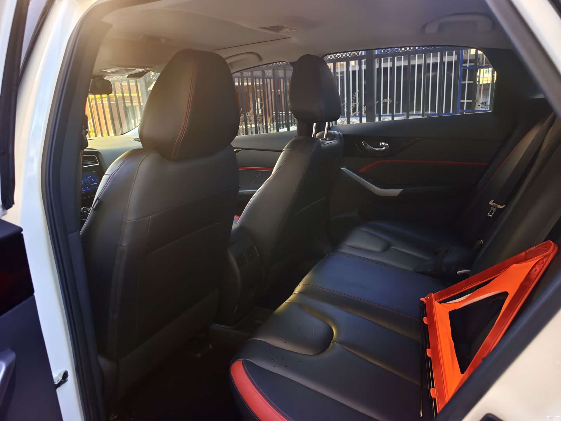 Nissan D60, 2018 все фото