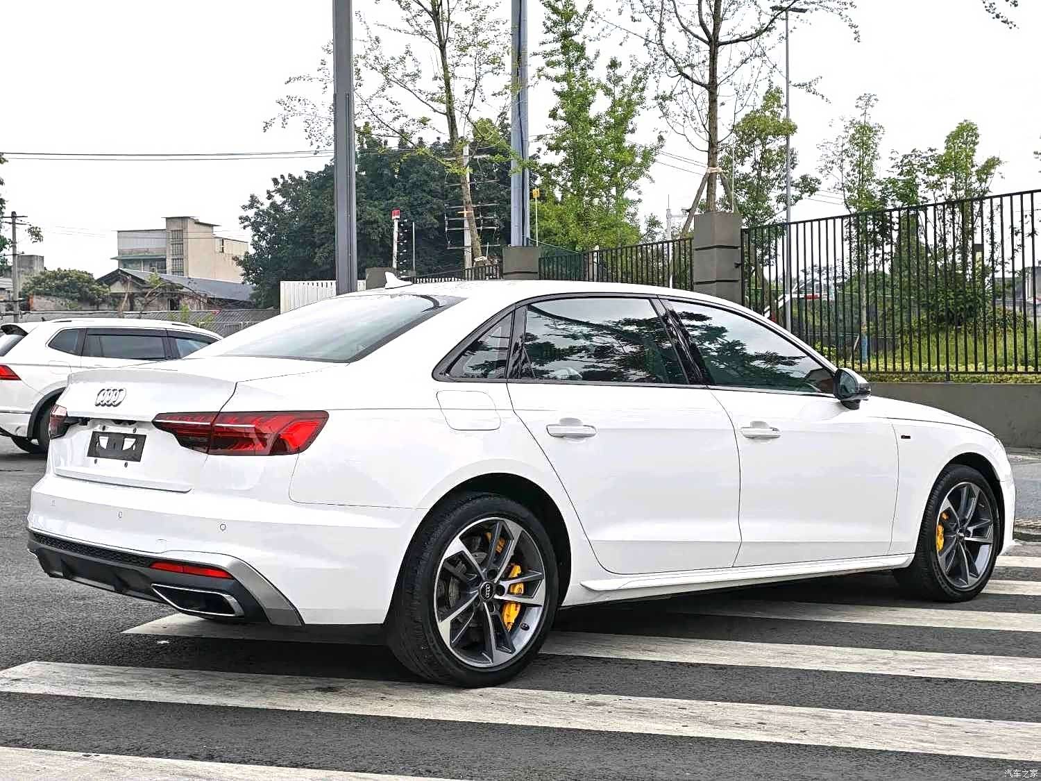 Audi A4L, 2021 15