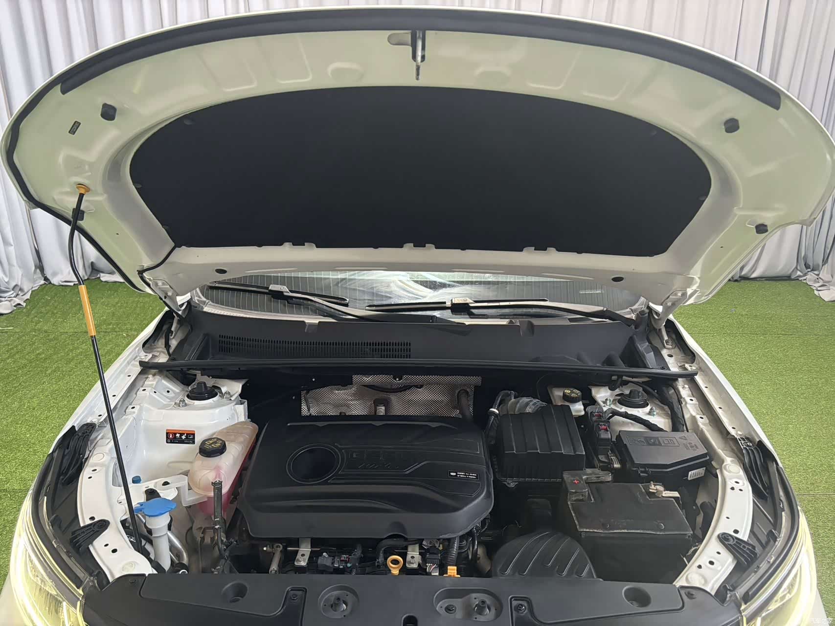 Geely X6, 2022 19
