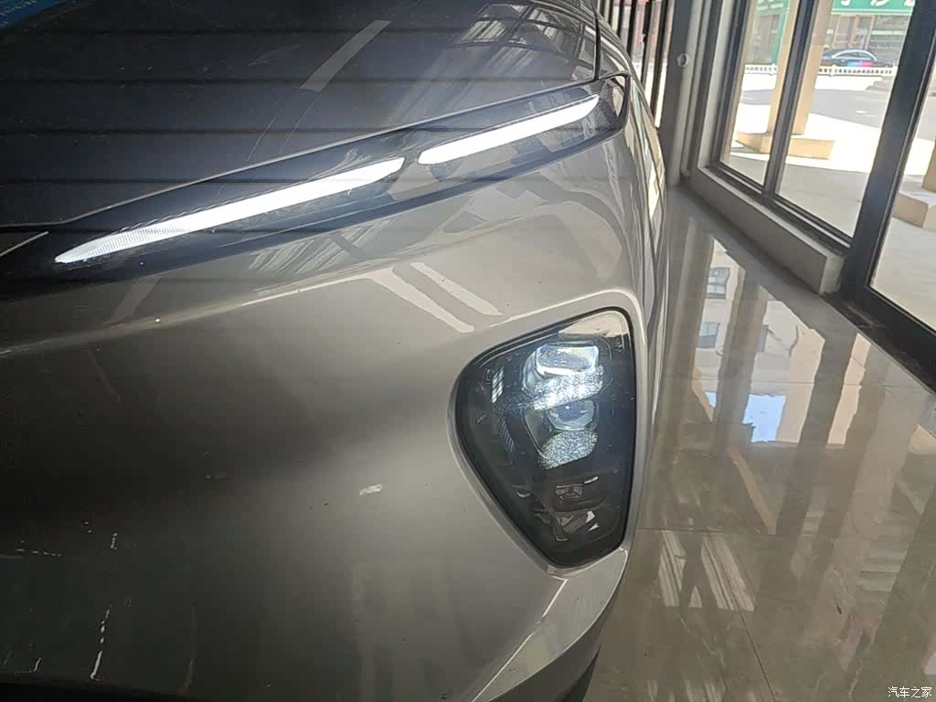NIO ES8, 2025 24