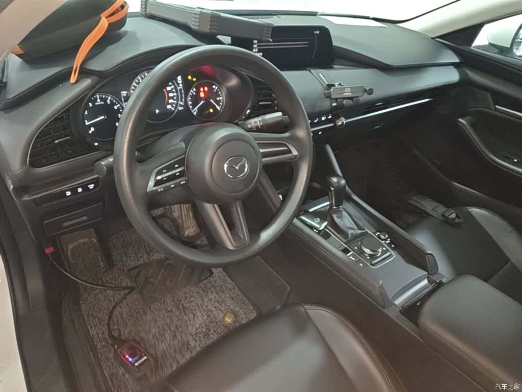 Mazda Mazda3, 2022 10