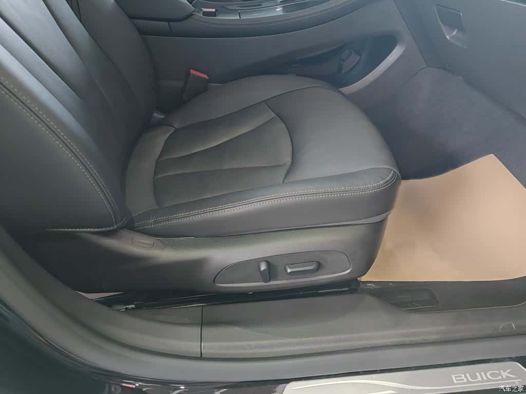 Buick LaCrosse, 2019 все фото