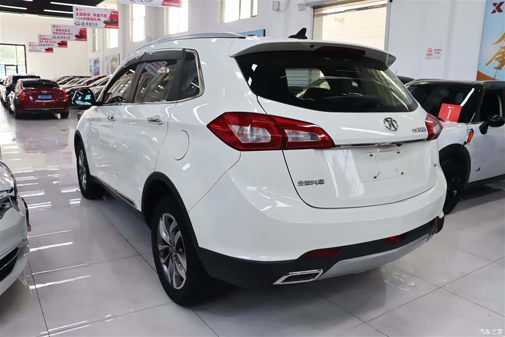 BAIC X65, 2015 7