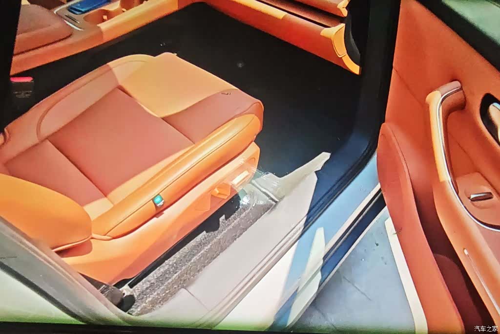 Leapmotor C10, 2025 8