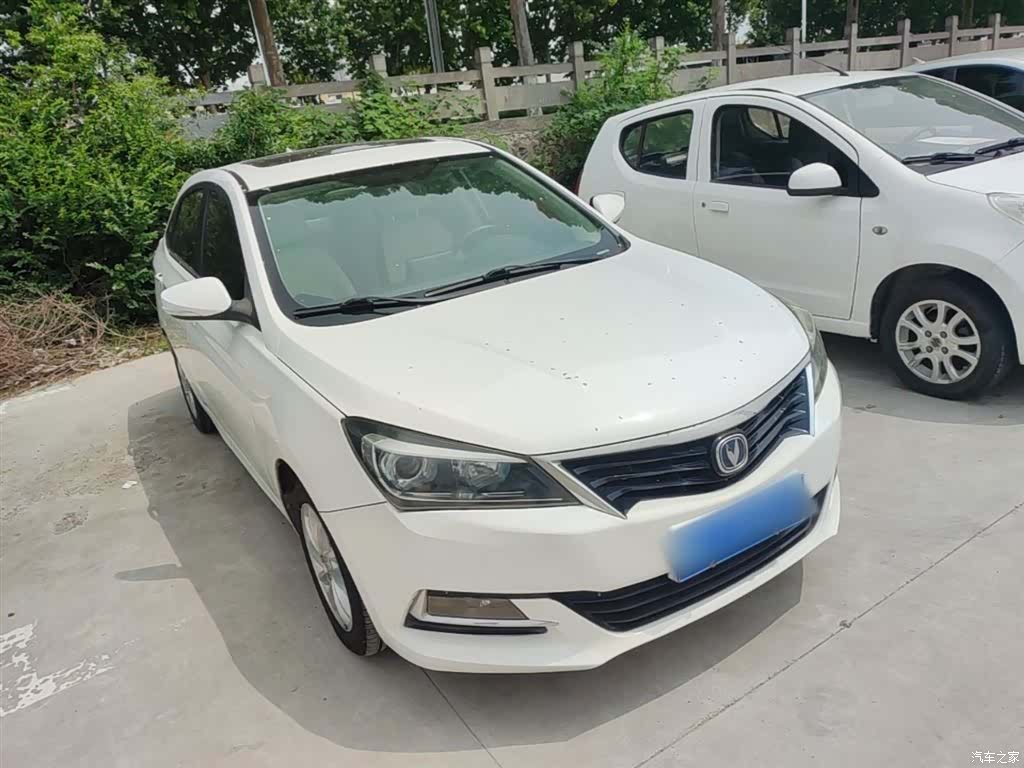 Changan V7, 2015 4