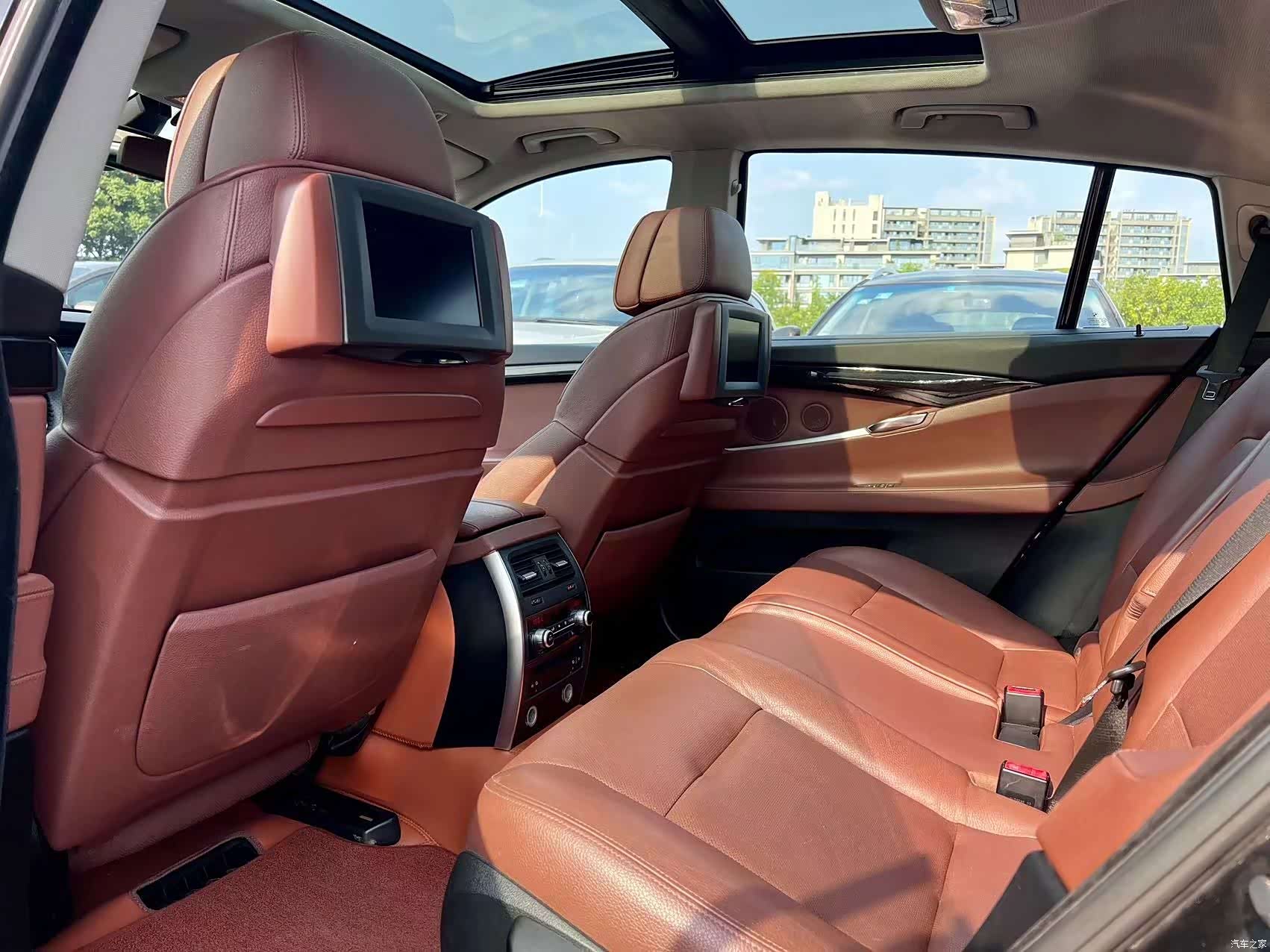 BMW 5 Series, 2012 10
