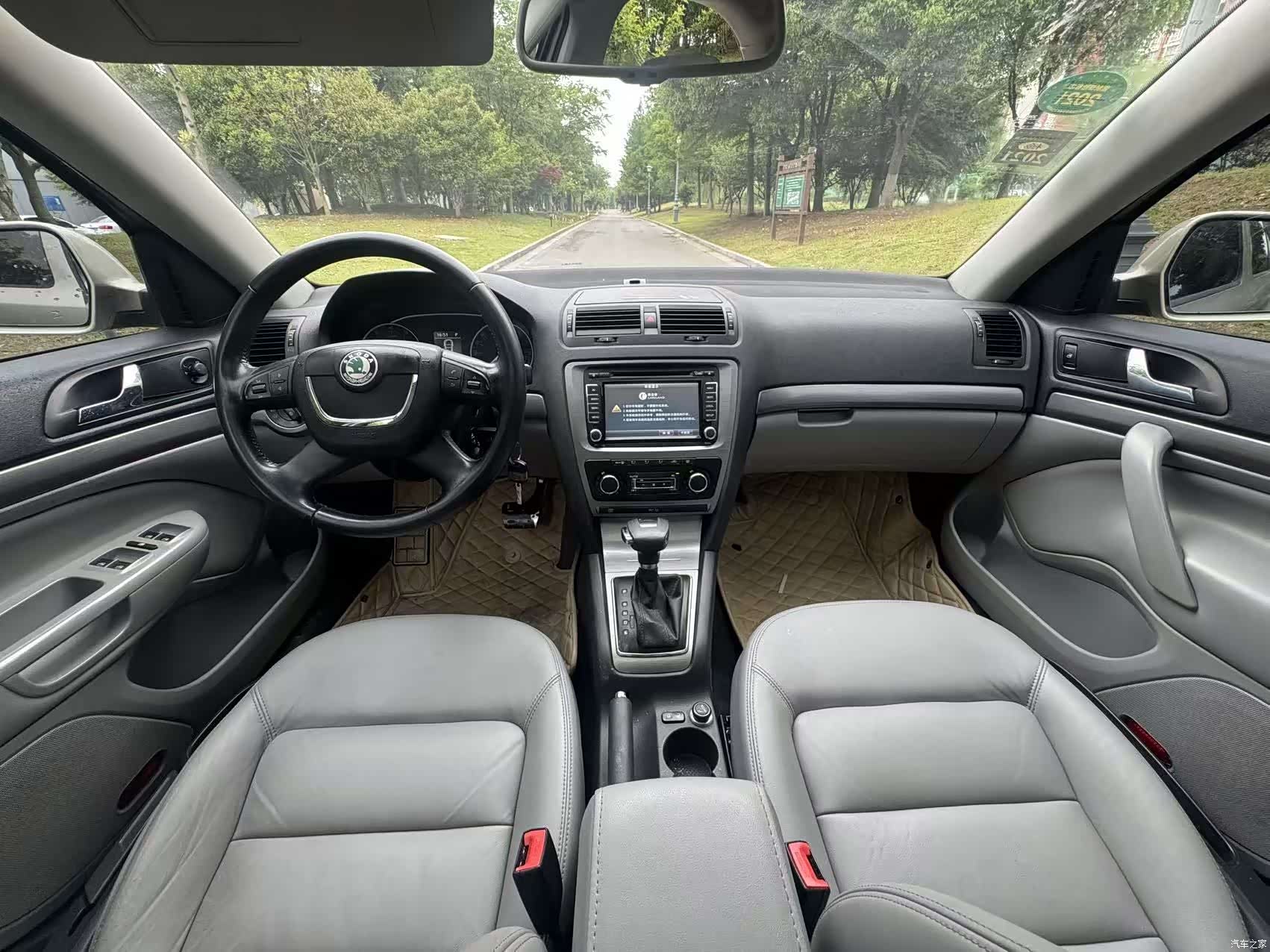 Skoda Octavia, 2013 12