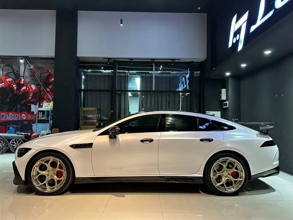 Mercedes-Benz AMG GT