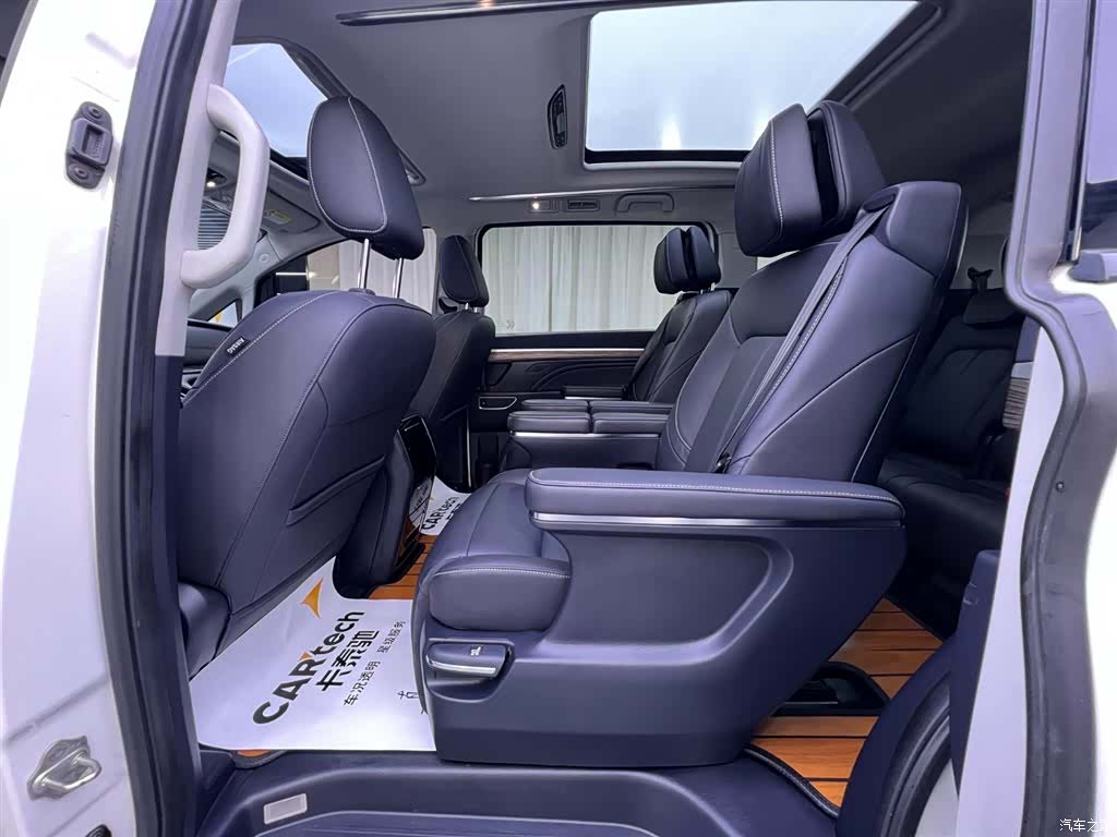 Trumpchi M8, 2021 8