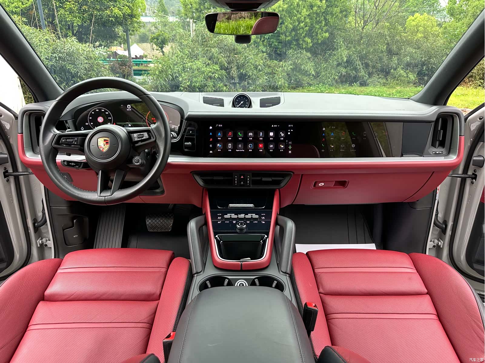 Porsche Cayenne, 2024 12
