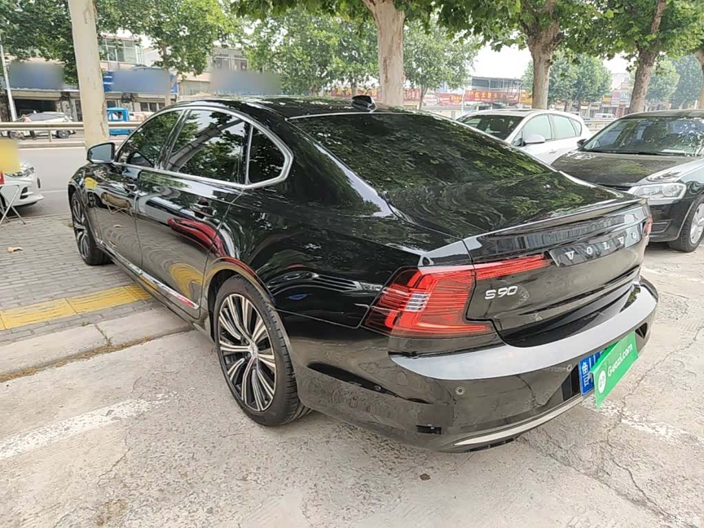 Volvo S90, 2023 все фото