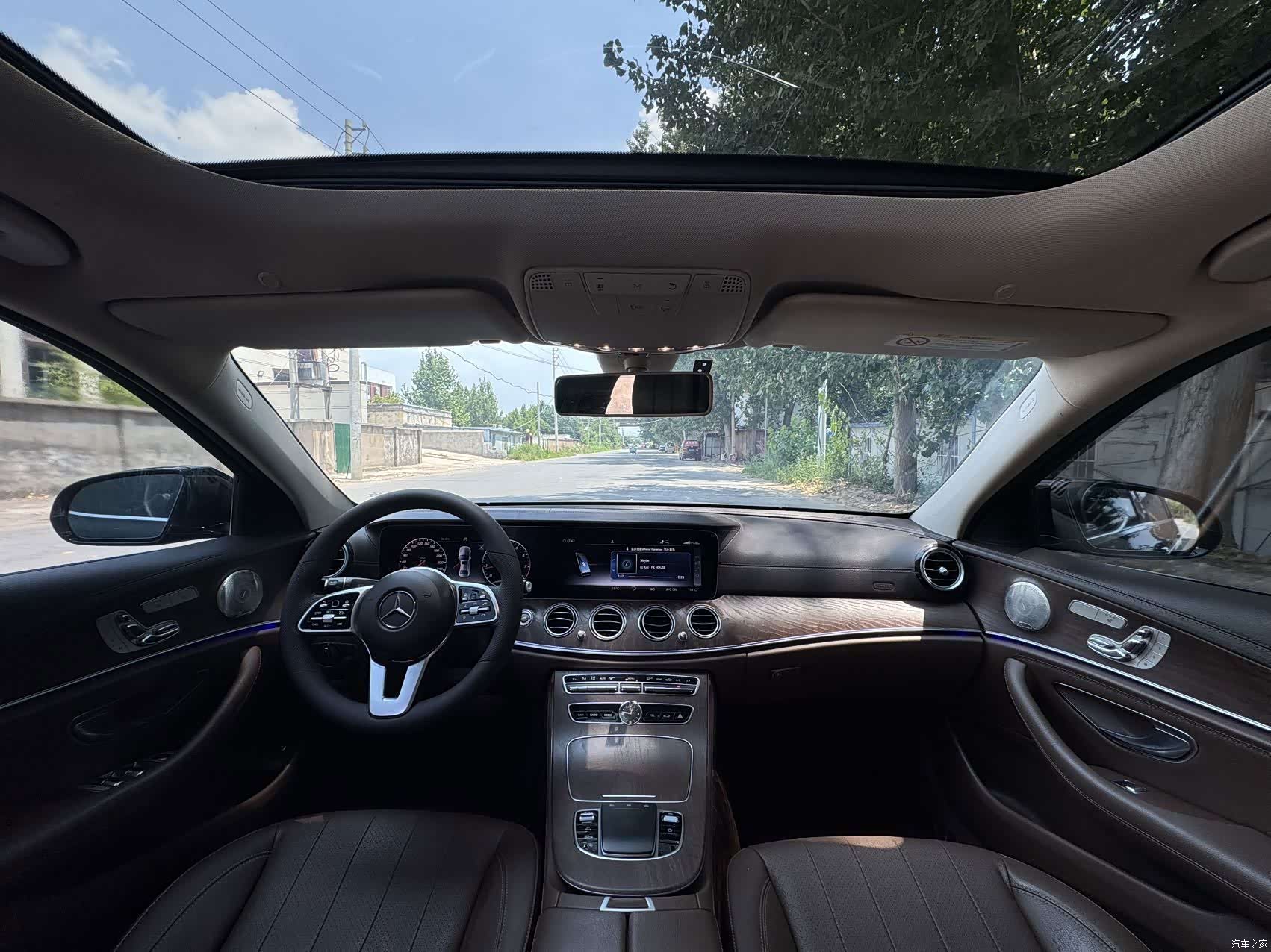 Mercedes-Benz E-Class, 2019 6