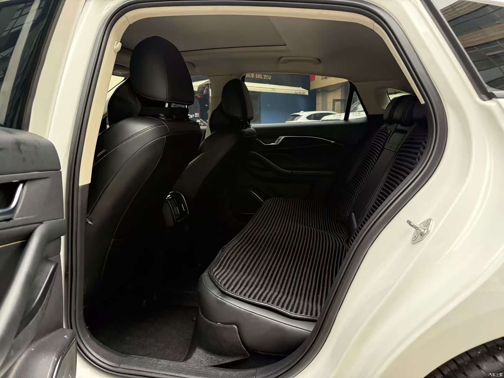Bestune B70, 2023 6