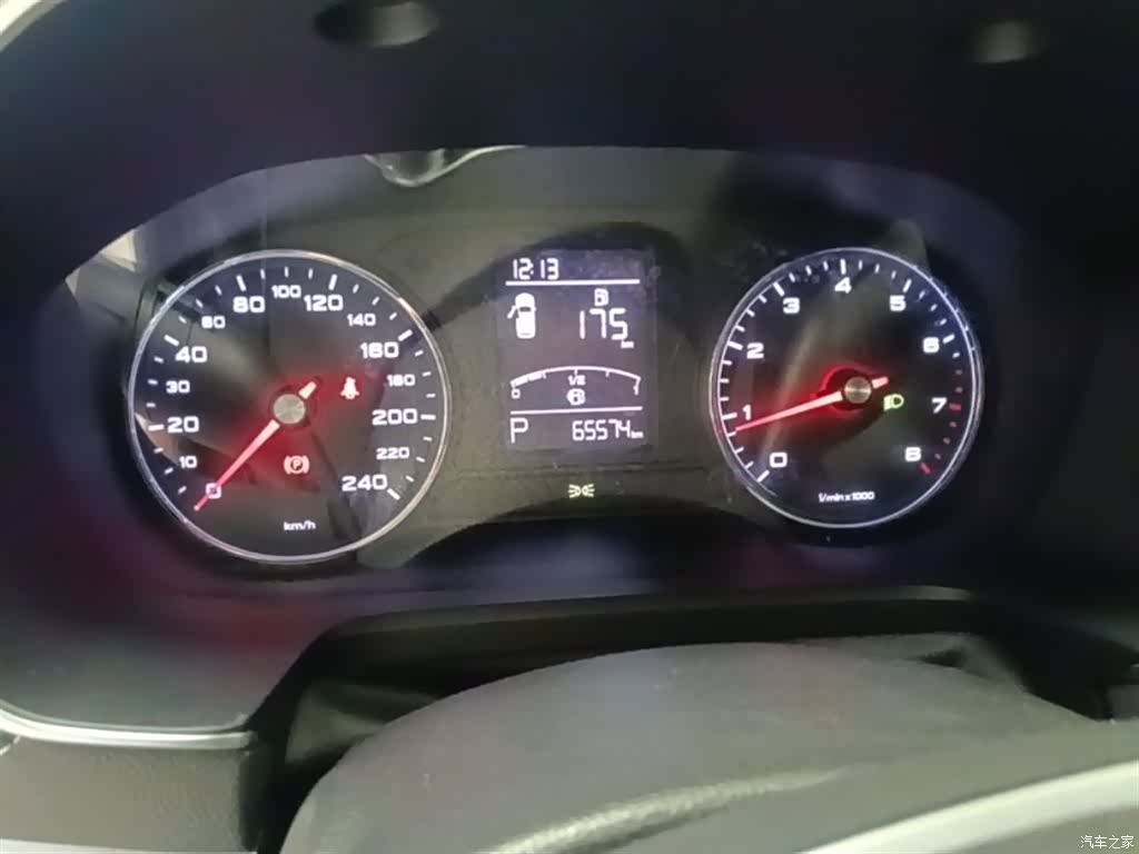 Roewe RX5, 2021 12