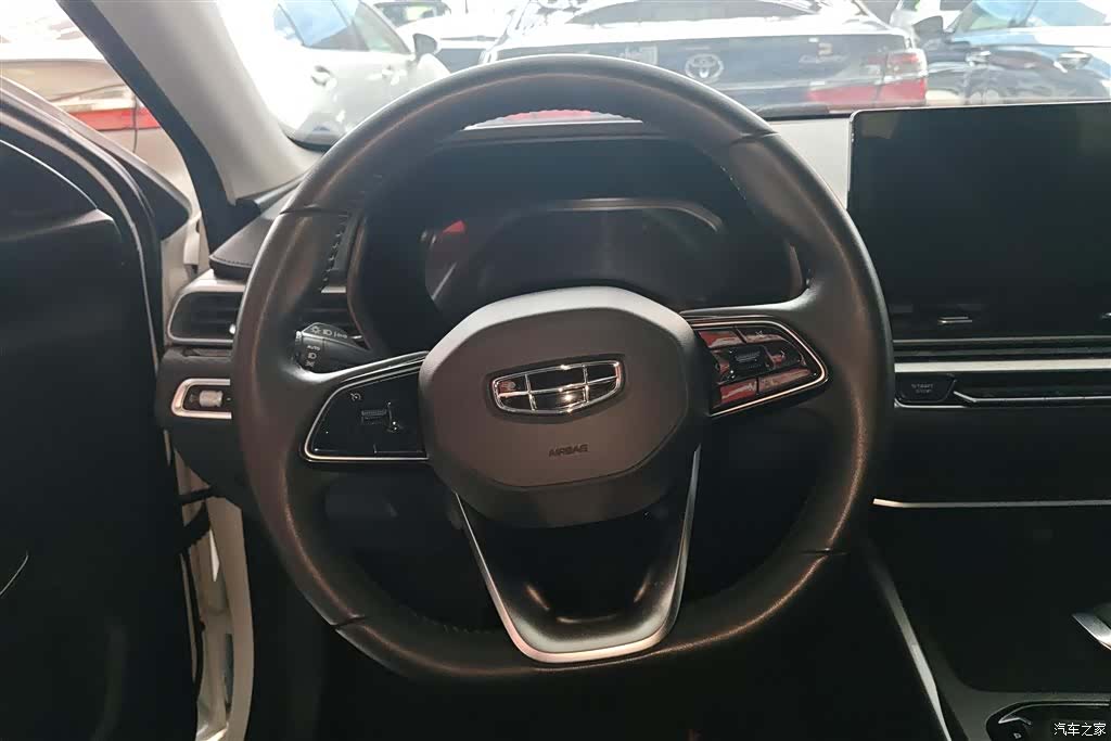 Geely Emgrand, 2023 15