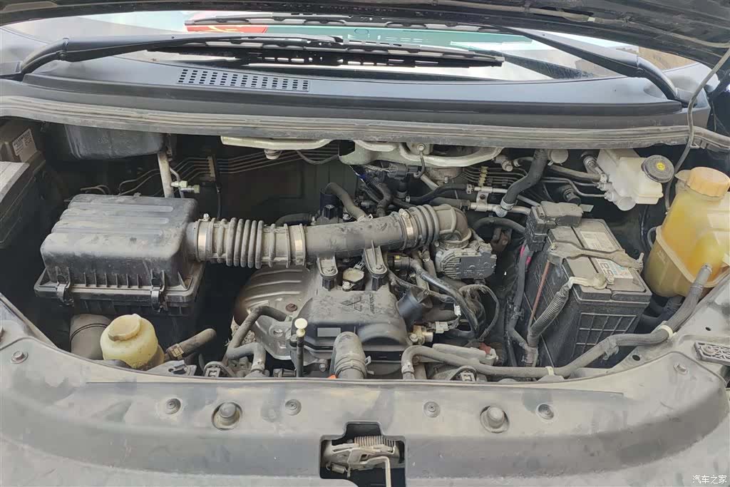 DongFeng M5, 2022 10