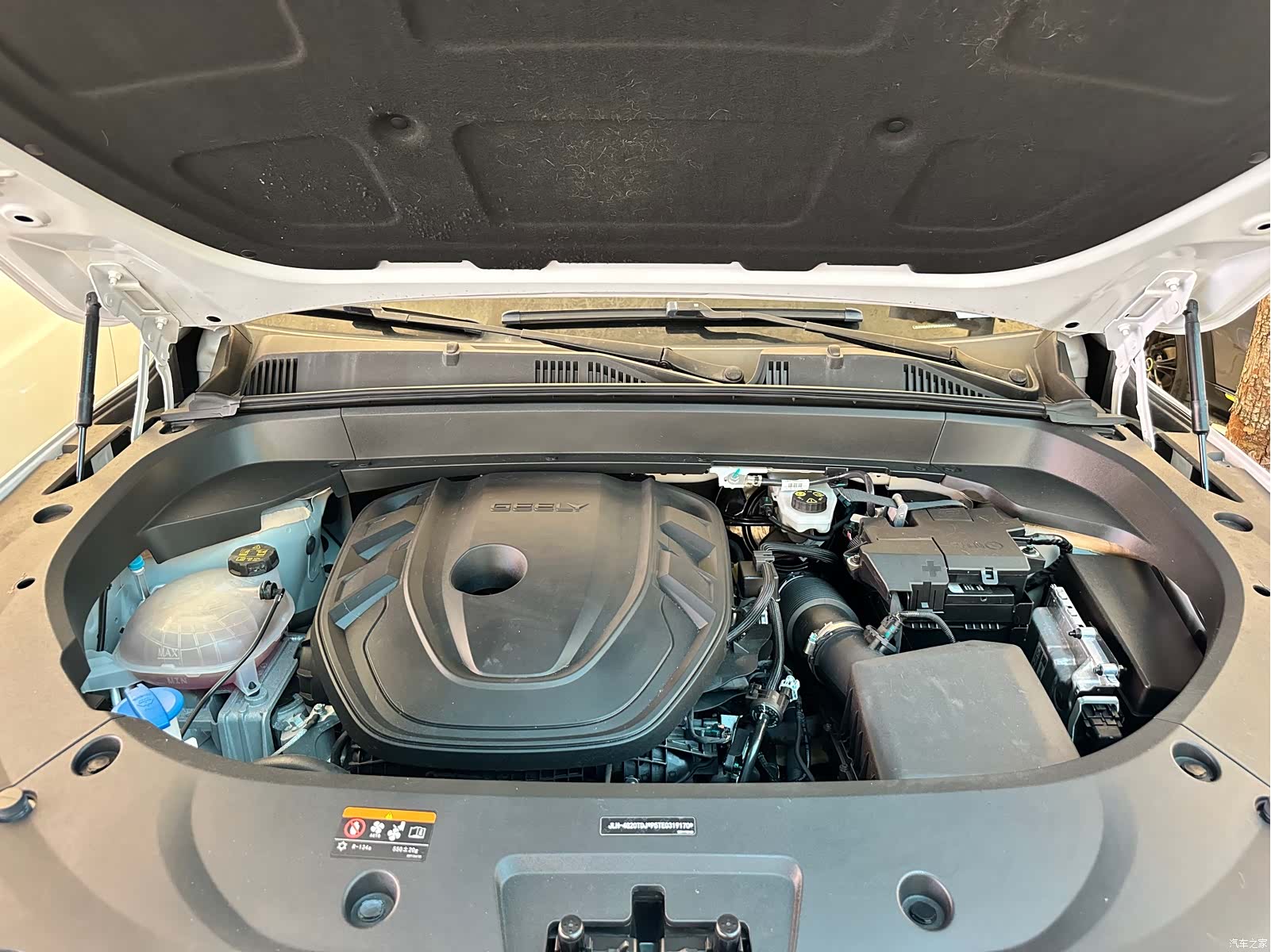 Geely Xingyue L, 2023 31