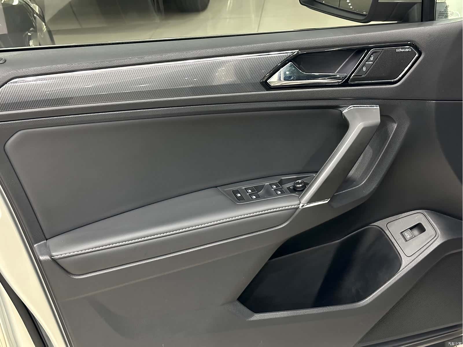 Volkswagen Tiguan L, 2019 38