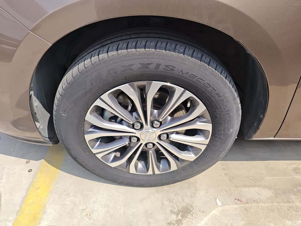 Buick GL8, 2020 25