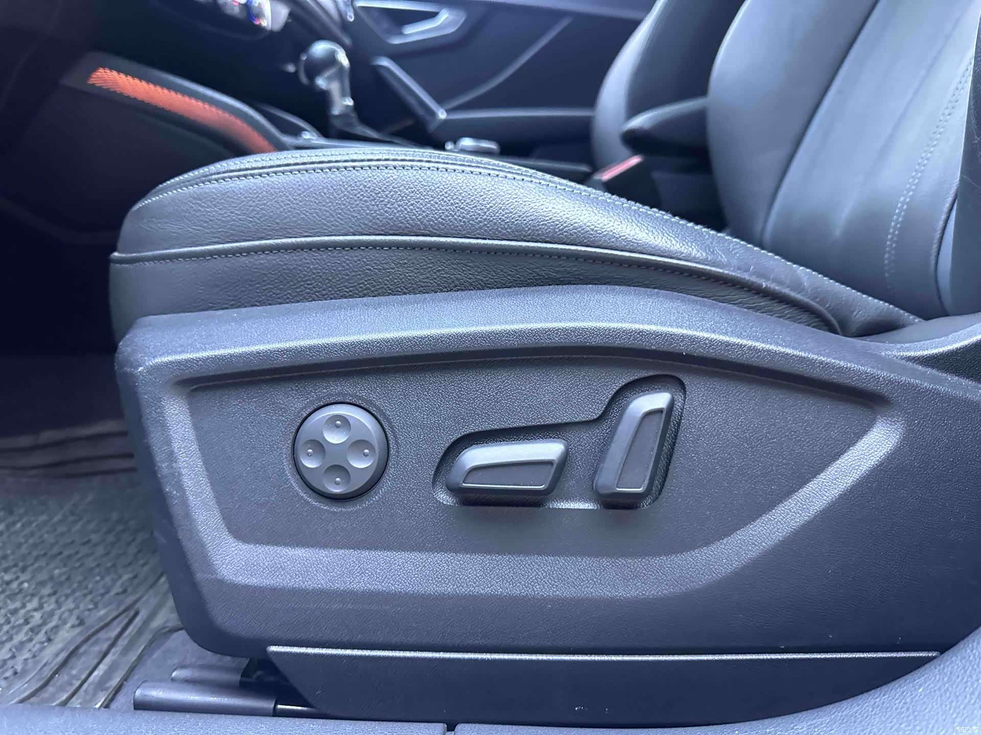 Audi Q2L, 2021 19