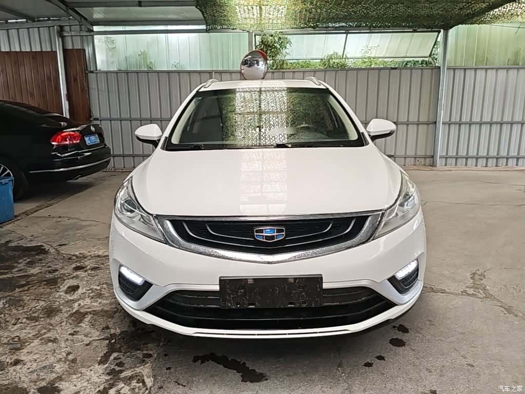 Geely Emgrand, 2017 3