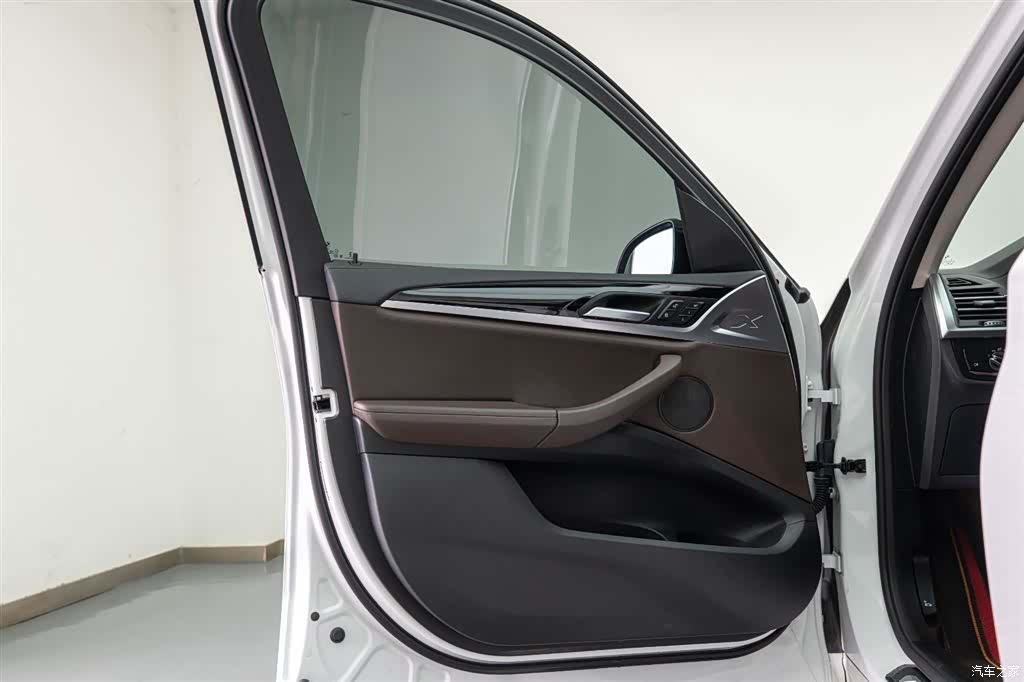 BMW X3, 2024 10