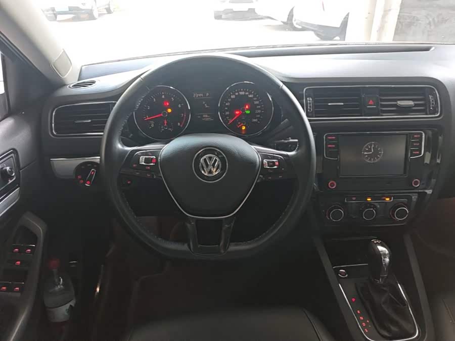Volkswagen Sagitar 2017, фото 11