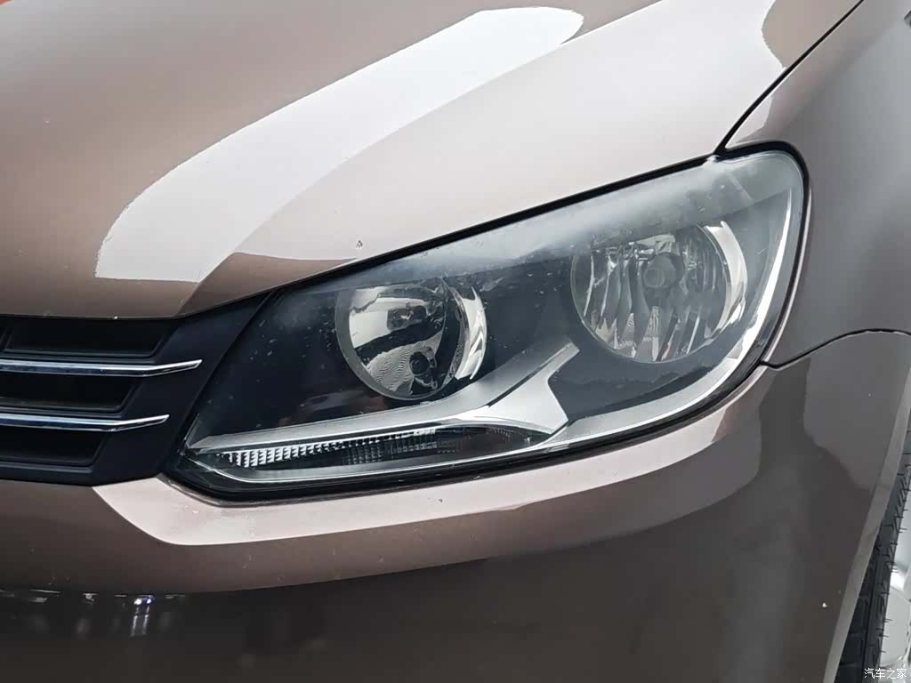 Volkswagen 5, 2014 7