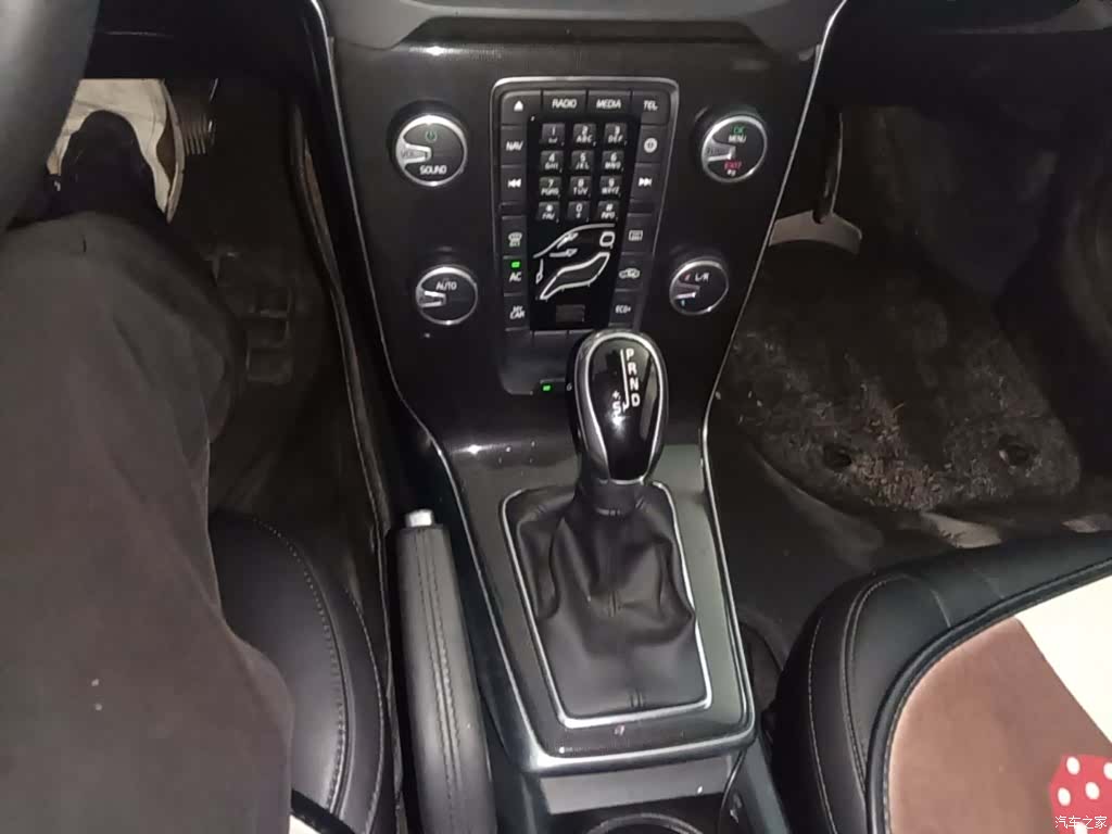 Volvo V40, 2016 14