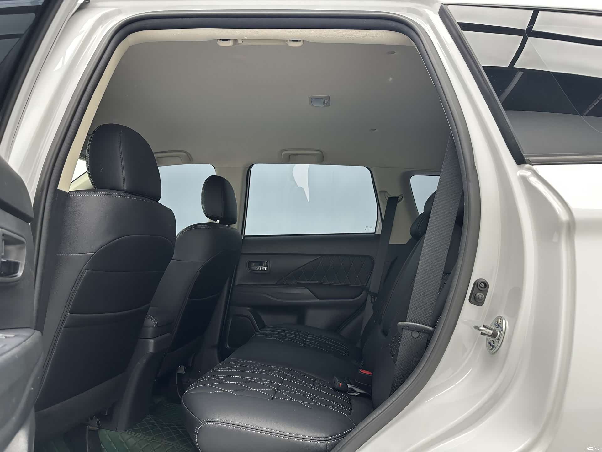 Mitsubishi Outlander, 2023 6