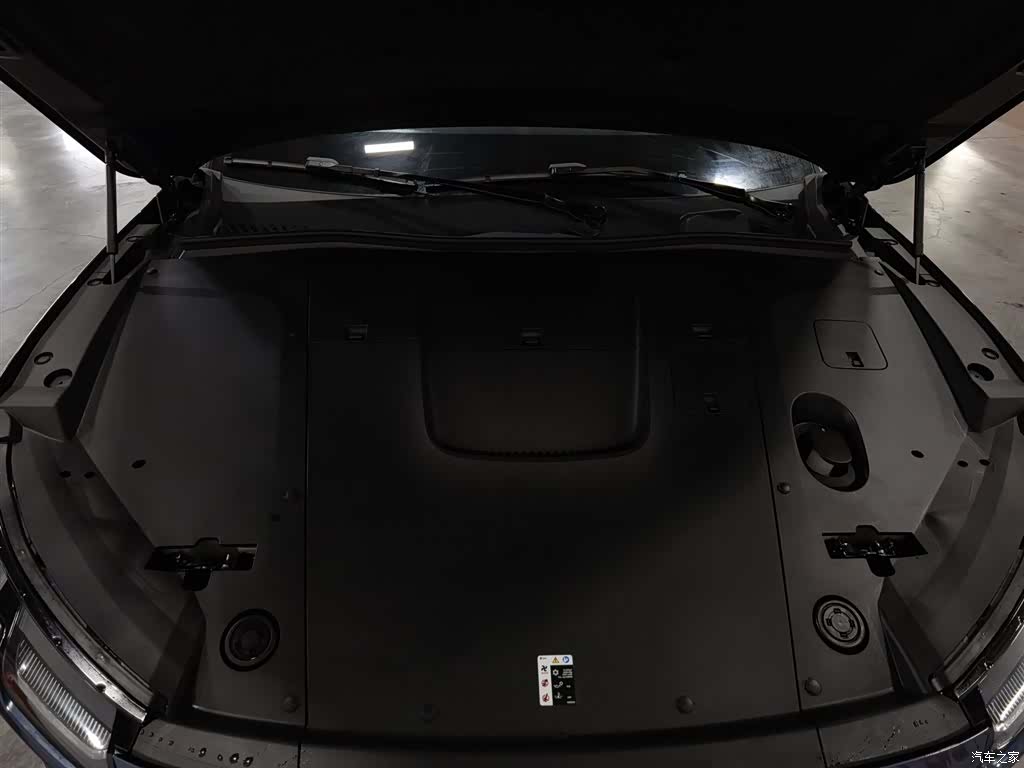NIO EC6, 2024 6
