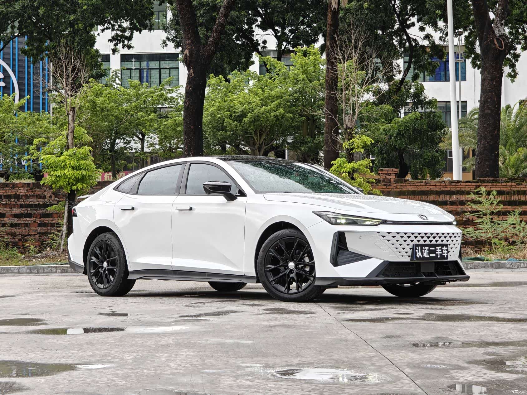Changan UNI-V, 2024 3