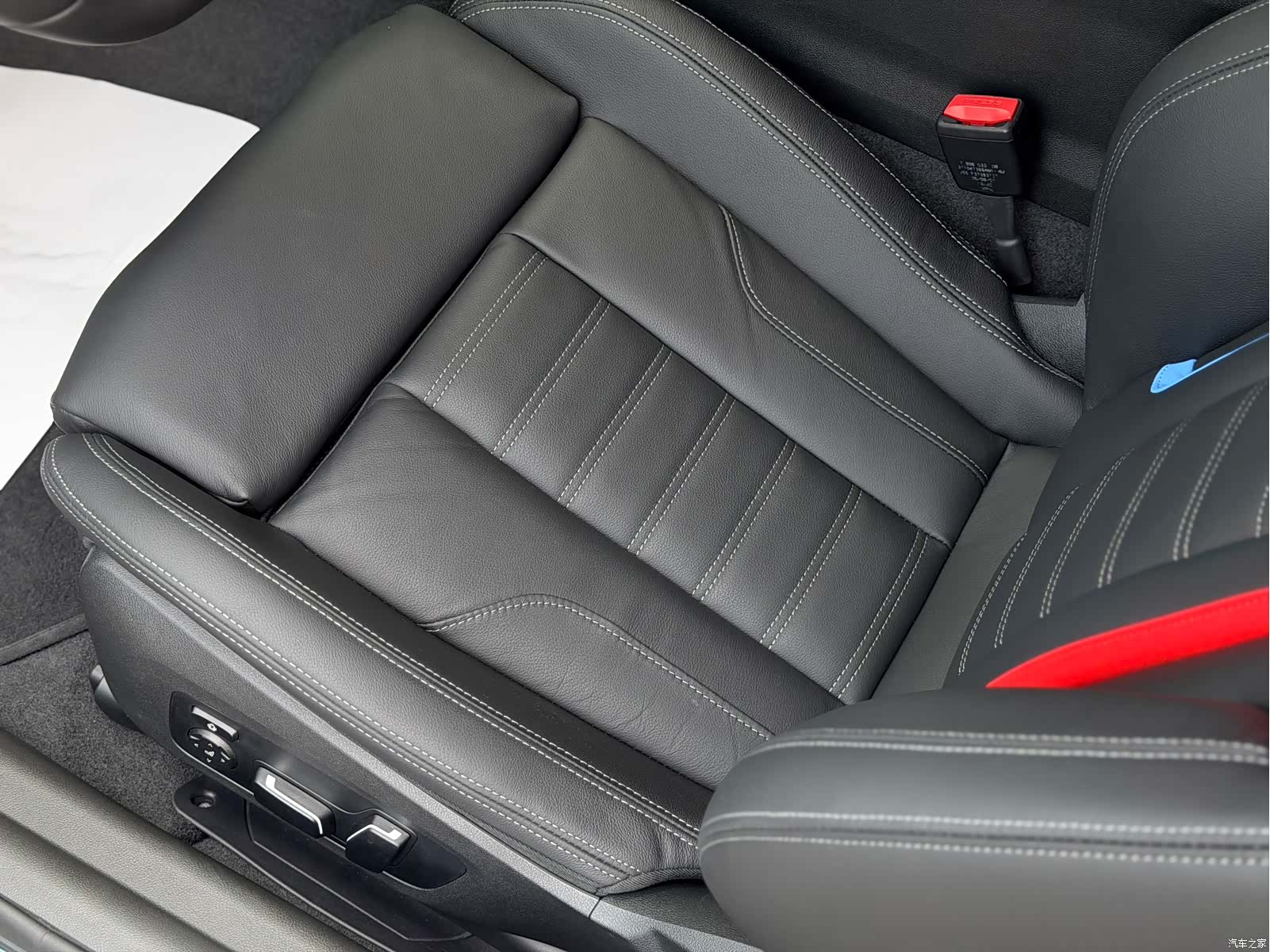 BMW M2, 2026 9