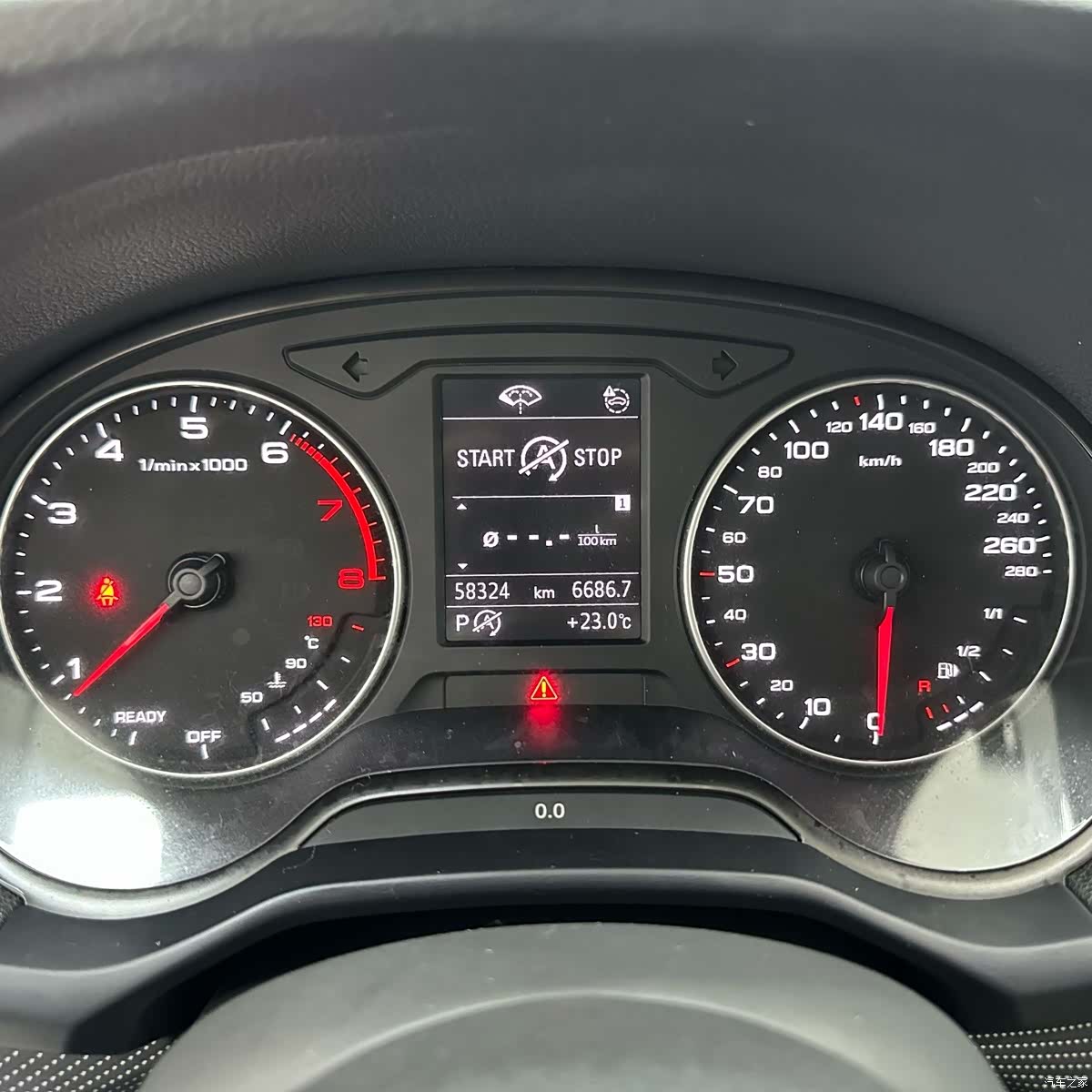 Audi Q2L, 2022 13