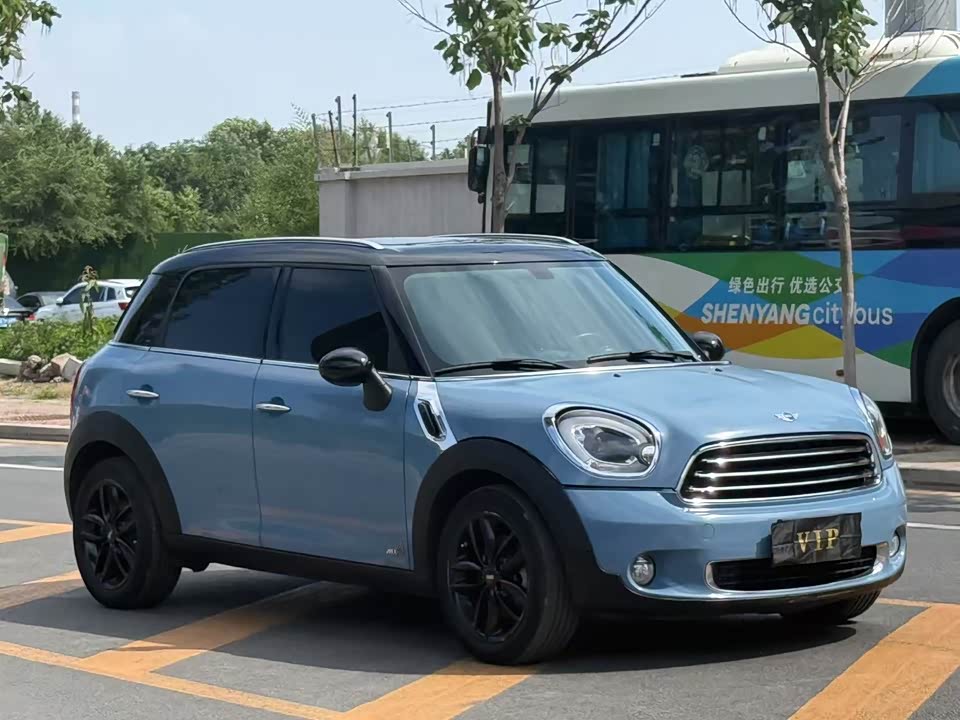 MINI COUNTRYMAN