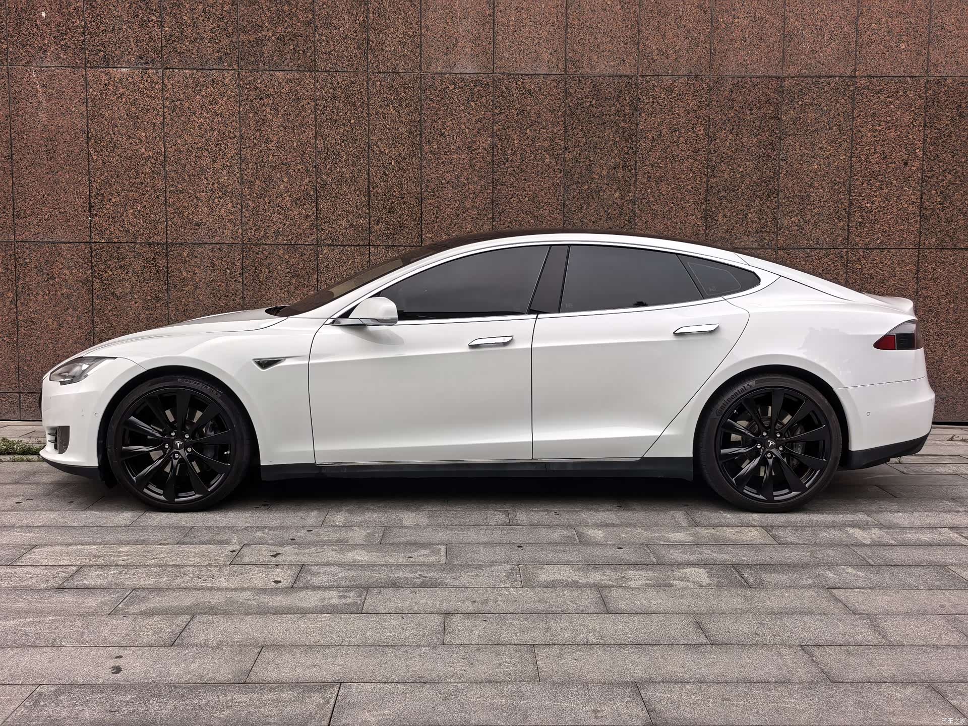 Tesla Model S, 2016 3