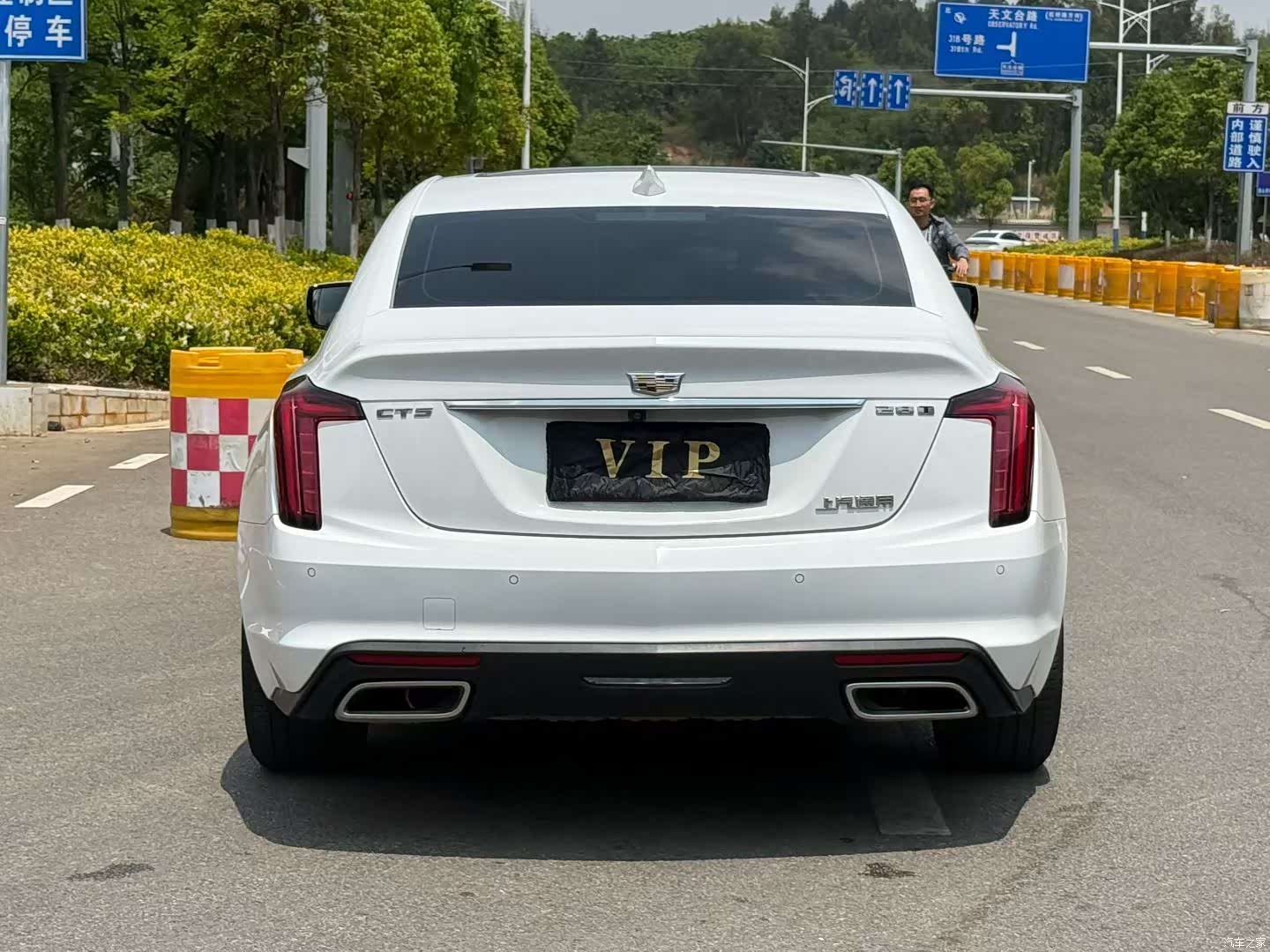 Cadillac CT5, 2022 все фото