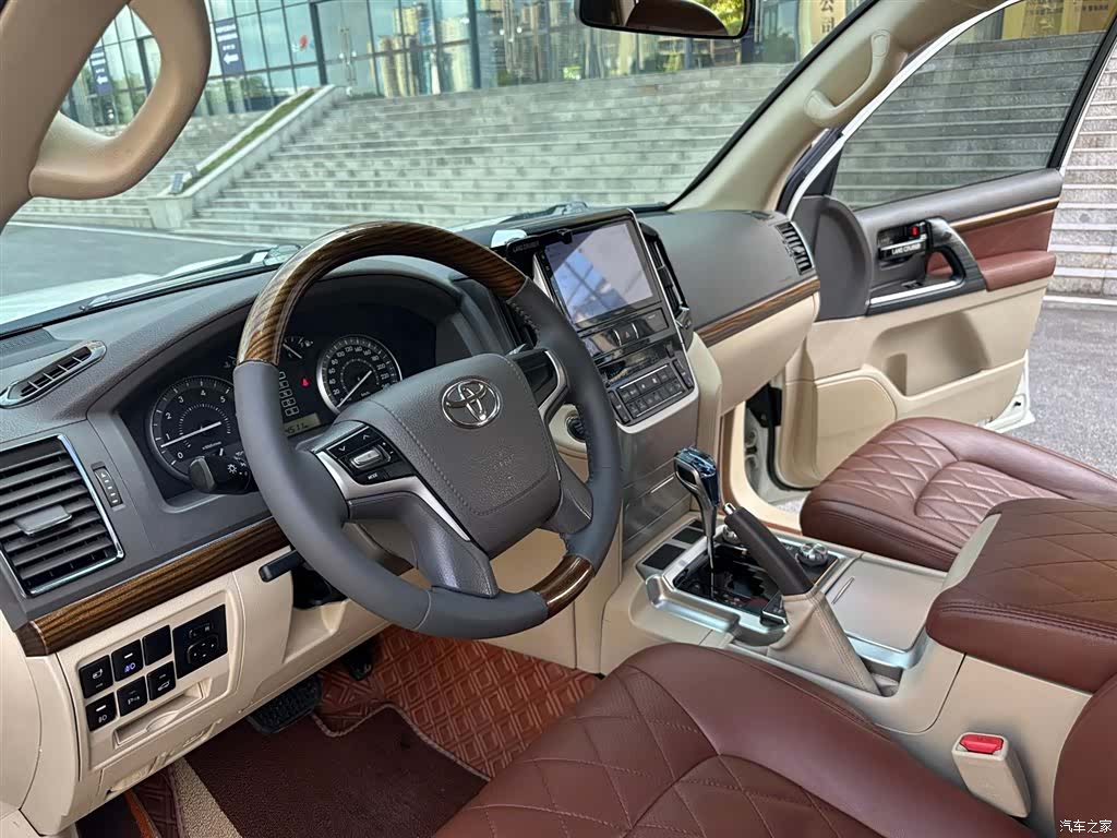 Toyota Land Cruiser, 2020 18