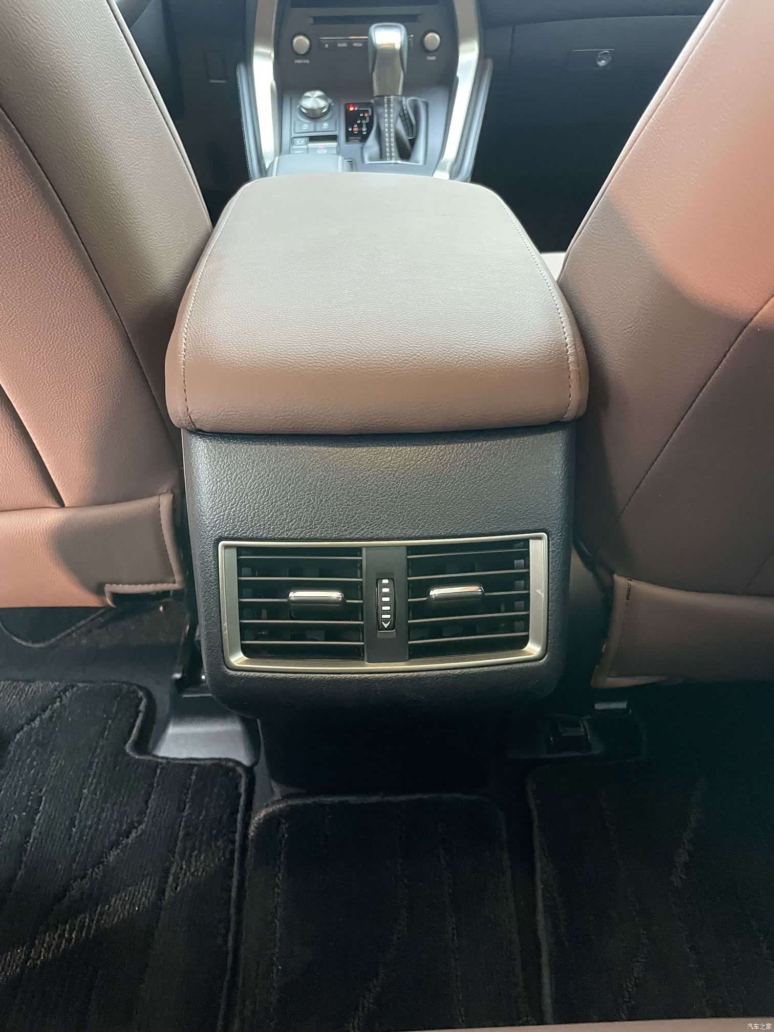 Lexus NX, 2020 31
