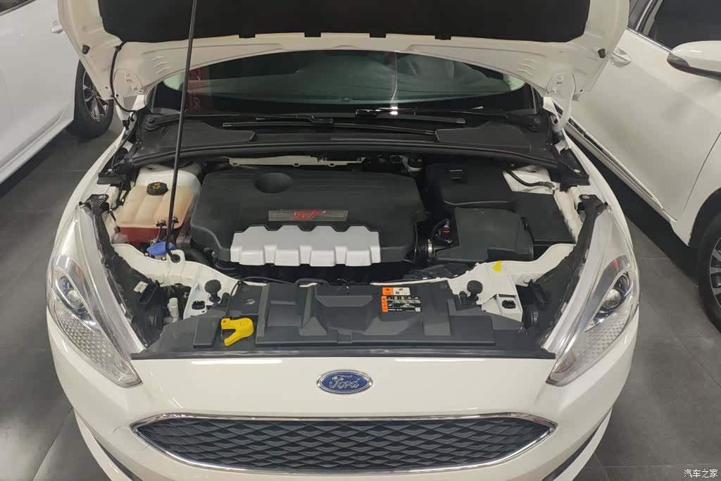 Ford Focus, 2018 10