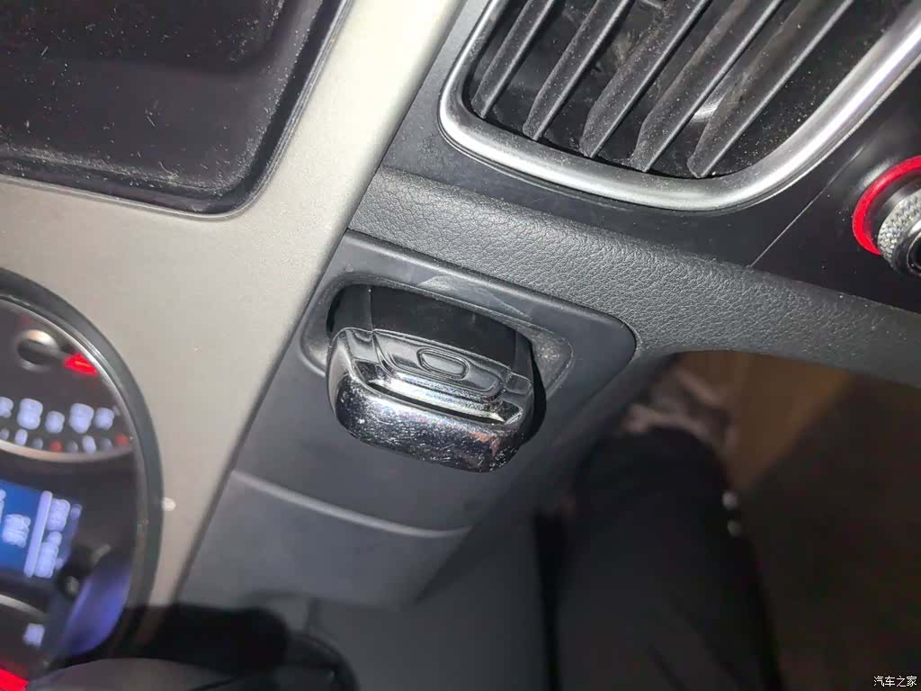 Audi A4L, 2015 12