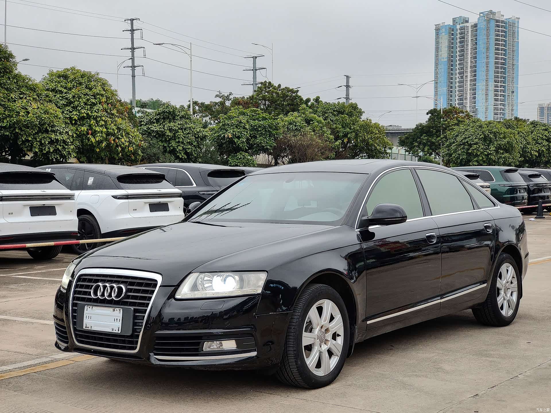 Audi A6L, 2012 1