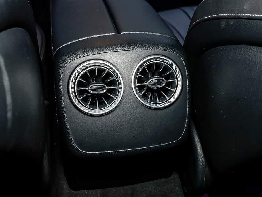 Mercedes-Benz CLS Mercedes-Benz CLS