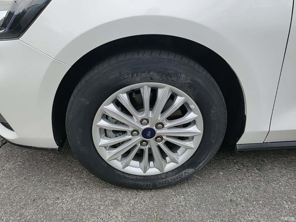 Ford Focus, 2021 23