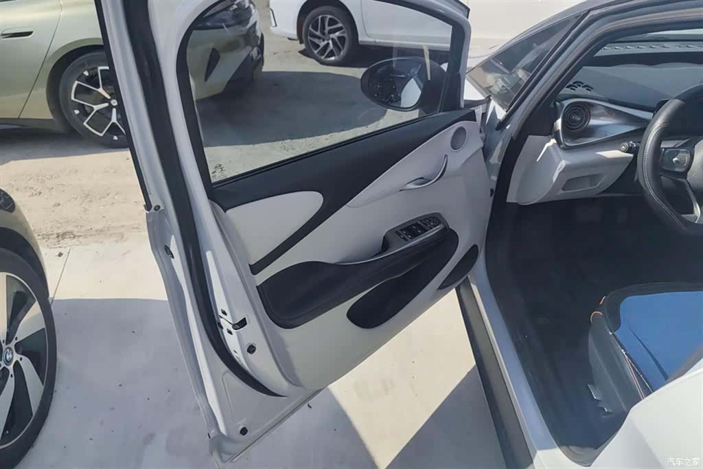 BYD Dolphin, 2022 7