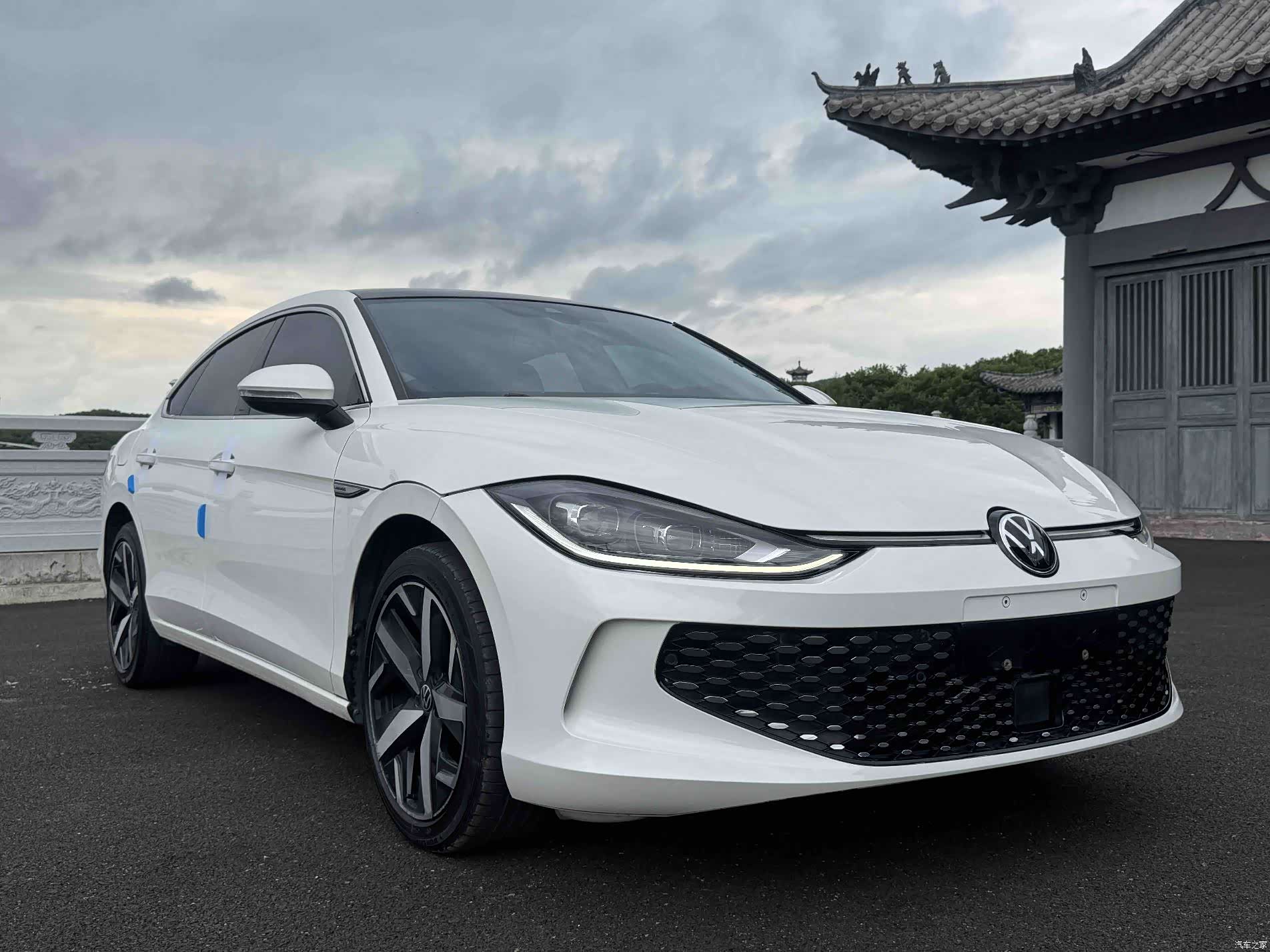 Volkswagen Lamando, 2022 3